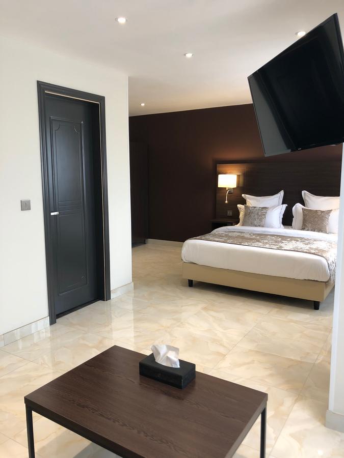 Hotel M'Lys Конакри Екстериор снимка